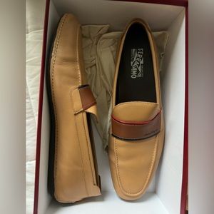 Ferragamo MENS loafer
